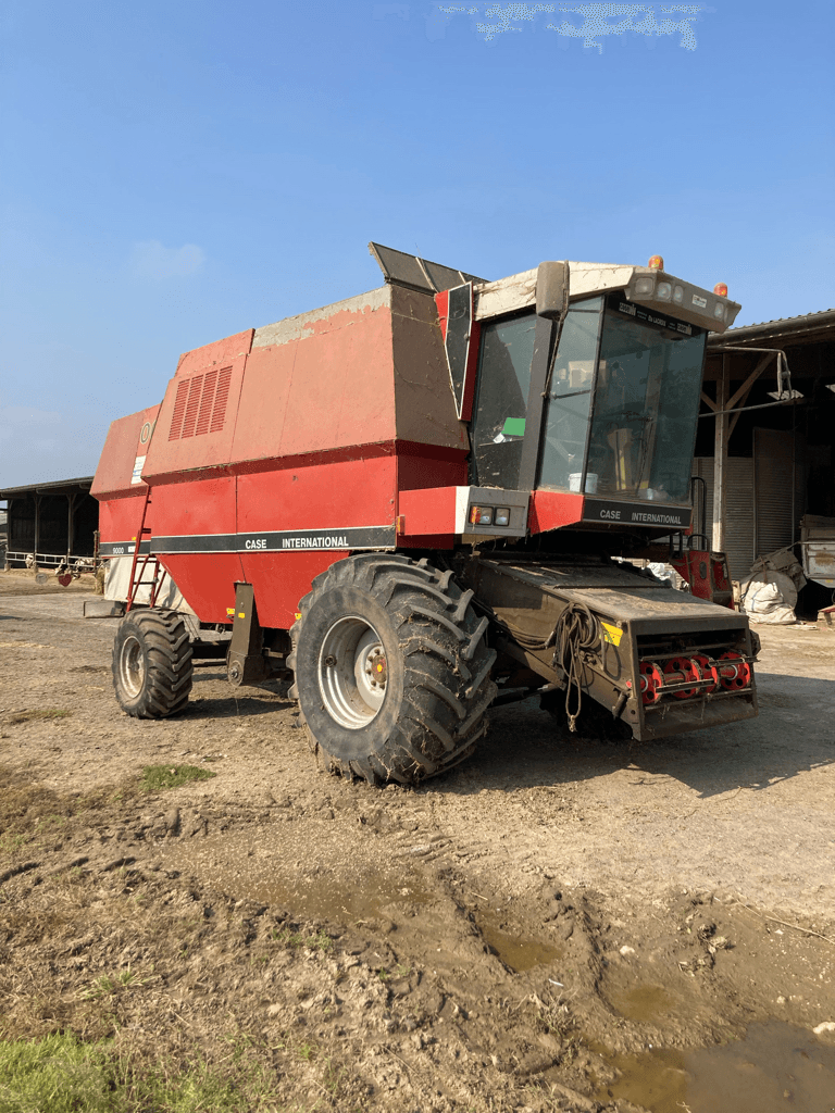 Mähdrescher des Typs Case IH D9000, Gebrauchtmaschine in CINTHEAUX (Bild 1)