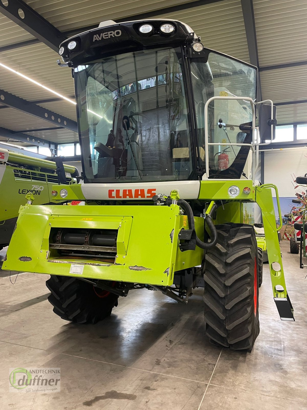 Mähdrescher tip CLAAS Avero 240 APS, Gebrauchtmaschine in Hohentengen (Poză 2)