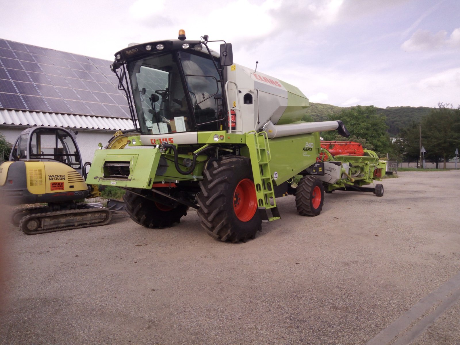 Mähdrescher типа CLAAS Avero 240 APS, Mietmaschine в Furth im Wald (Фотография 2)