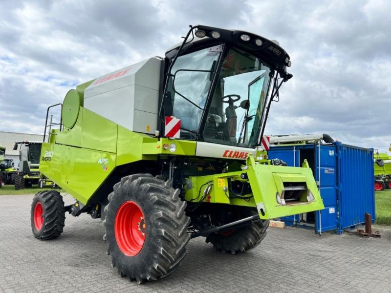 Mähdrescher del tipo CLAAS AVERO 240, Gebrauchtmaschine en Hockenheim (Imagen 4)