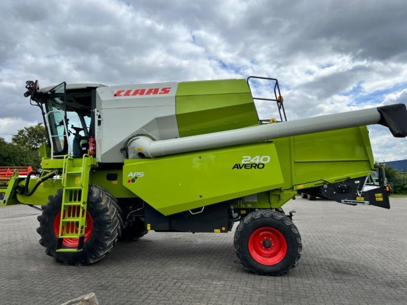 Mähdrescher del tipo CLAAS AVERO 240, Gebrauchtmaschine en Hockenheim (Imagen 6)