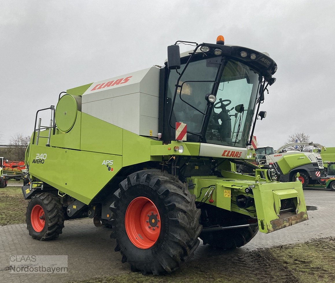 Mähdrescher del tipo CLAAS Avero 240, Gebrauchtmaschine en Hockenheim (Imagen 1)