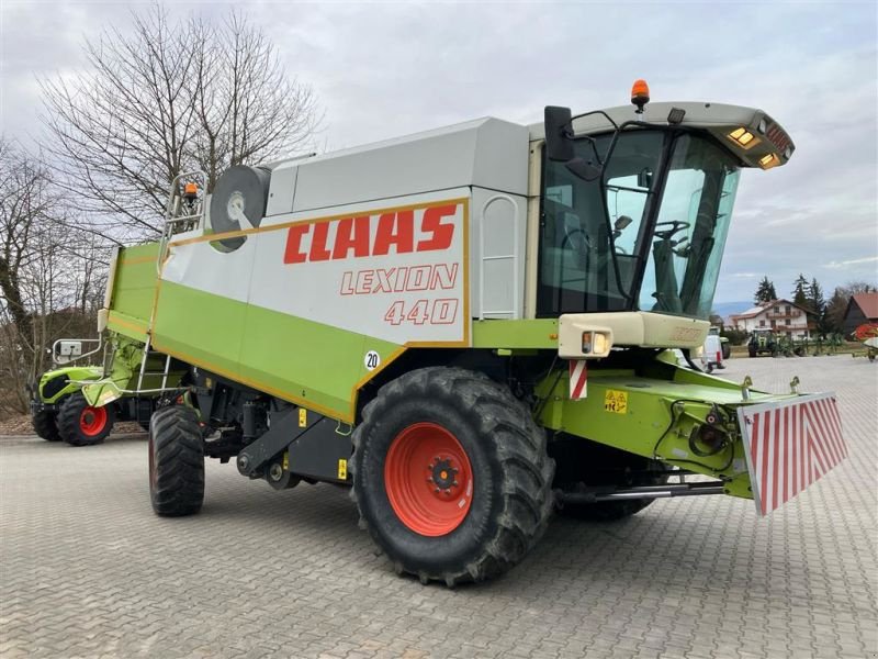 Mähdrescher des Typs CLAAS CLAAS LEXION 440, Gebrauchtmaschine in Moos-Langenisarhofen