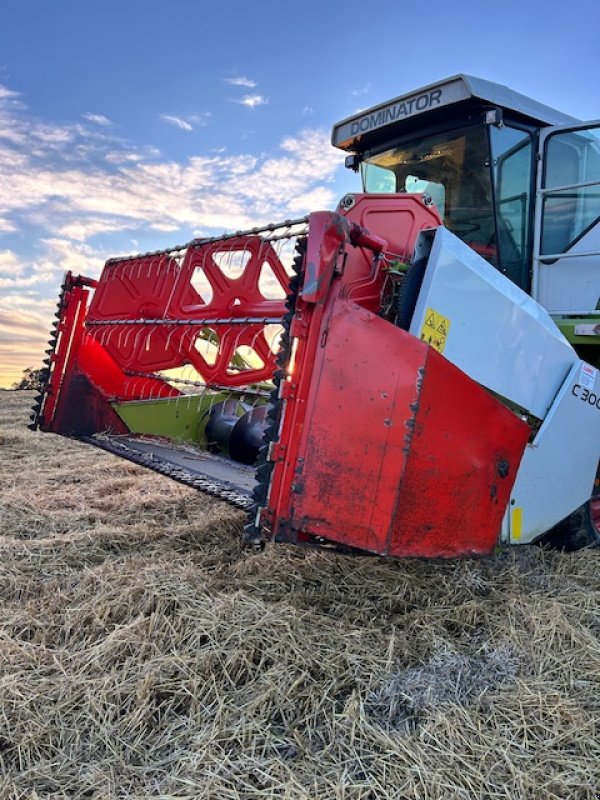 Mähdrescher del tipo CLAAS Dominator 150, Gebrauchtmaschine en Neuenstein (Imagen 3)