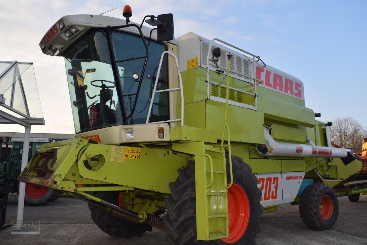 Mähdrescher des Typs CLAAS Dominator 203 Mega, Gebrauchtmaschine in Oyten (Bild 2)