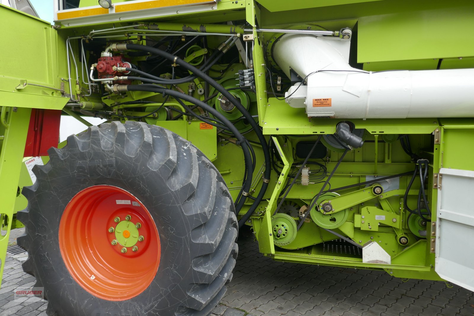 Mähdrescher des Typs CLAAS Dominator 208 Mega - TOP Zustand!, Gebrauchtmaschine in Dorfen (Bild 5)