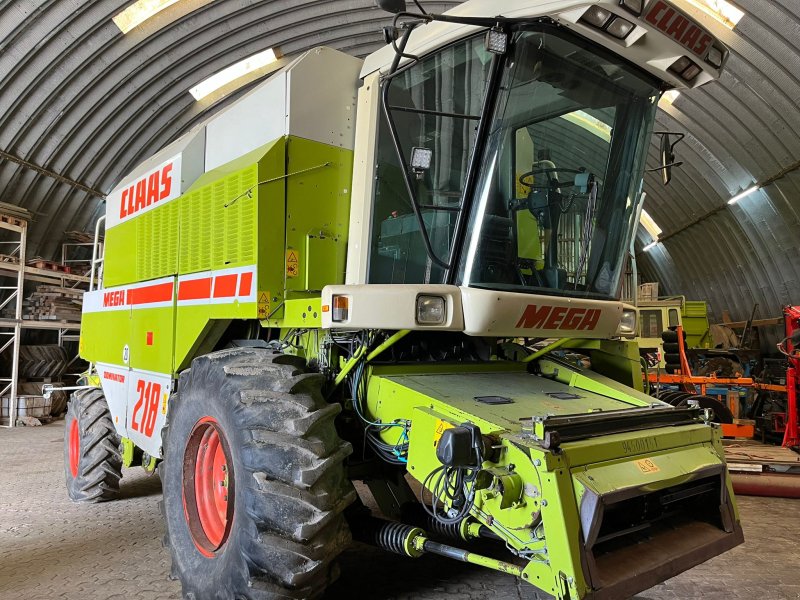 Mähdrescher tip CLAAS Dominator 218 Mega II, Gebrauchtmaschine in Upgant-Schott (Poză 1)