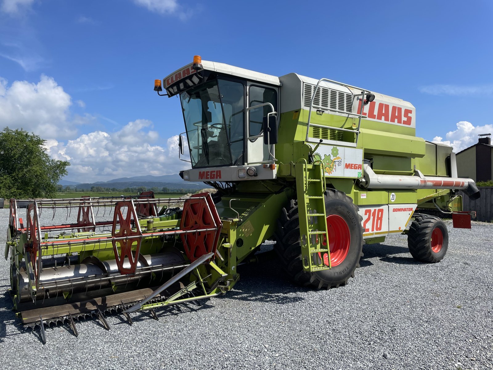 Mähdrescher of the type CLAAS Dominator 218 Mega, Gebrauchtmaschine in Moos (Picture 8)