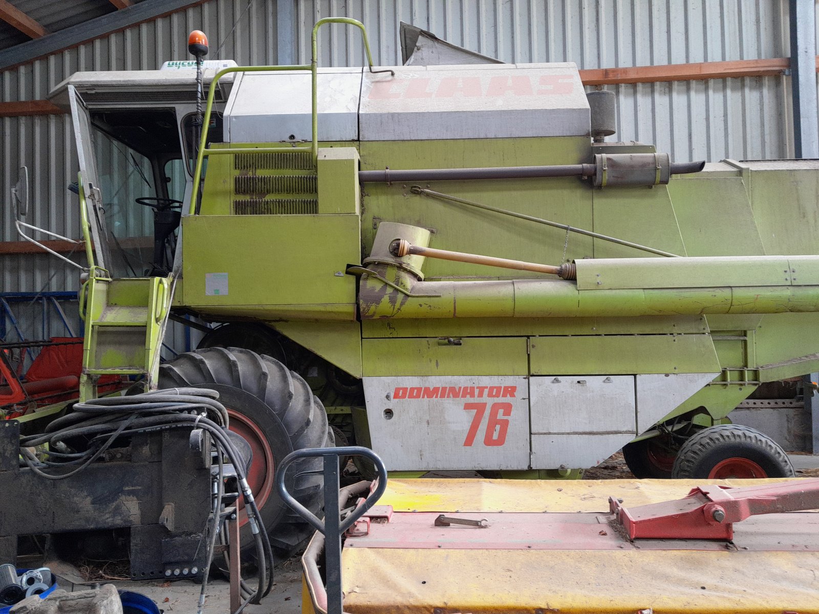 Mähdrescher des Typs CLAAS Dominator 76, Gebrauchtmaschine in Friolzheim (Bild 1)