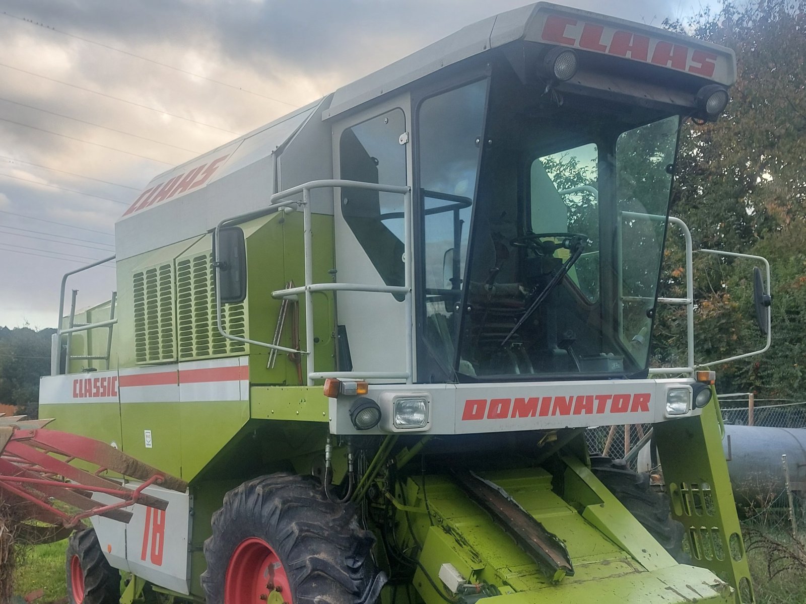 Mähdrescher des Typs CLAAS Dominator 78 Classic, Gebrauchtmaschine in Waldalgesheim (Bild 1)