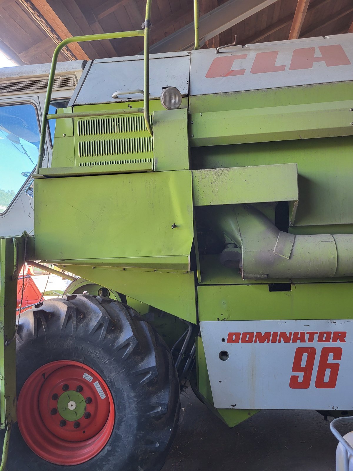 Mähdrescher des Typs CLAAS Dominator 96, Gebrauchtmaschine in laberweinting (Bild 2)