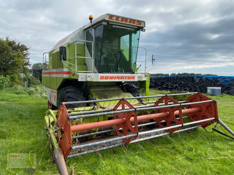 Mähdrescher del tipo CLAAS Dominator 98s, Gebrauchtmaschine In Risum-Lindholm (Immagine 11)