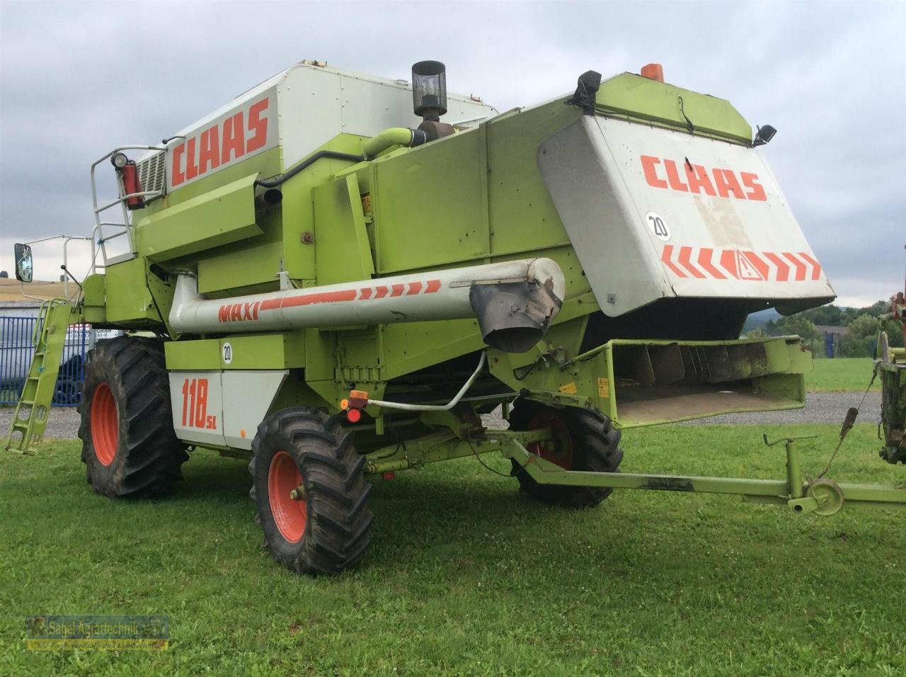 Mähdrescher del tipo CLAAS Dominator Maxi 118 S, Gebrauchtmaschine en Rhaunen (Imagen 7)