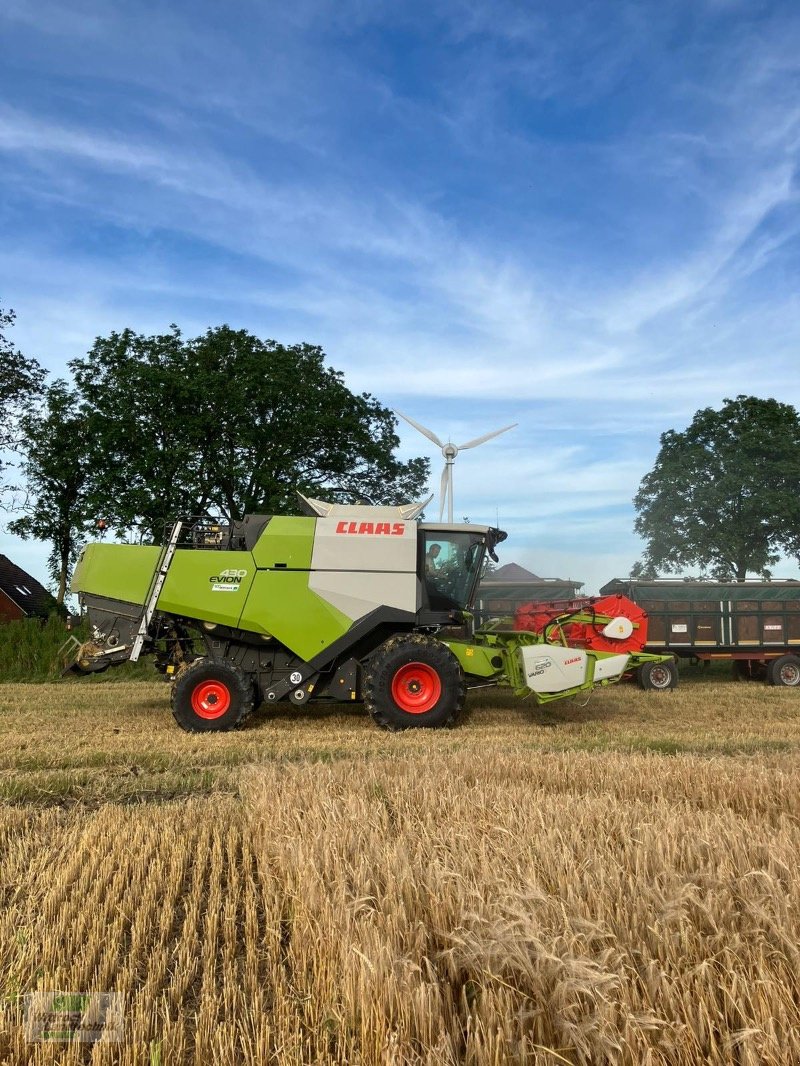 Mähdrescher van het type CLAAS Evion 430, Vorführmaschine in Rhede / Brual (Foto 3)