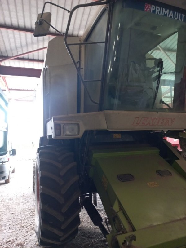 Mähdrescher tip CLAAS LEXION 415, Gebrauchtmaschine in VERT TOULON (Poză 3)