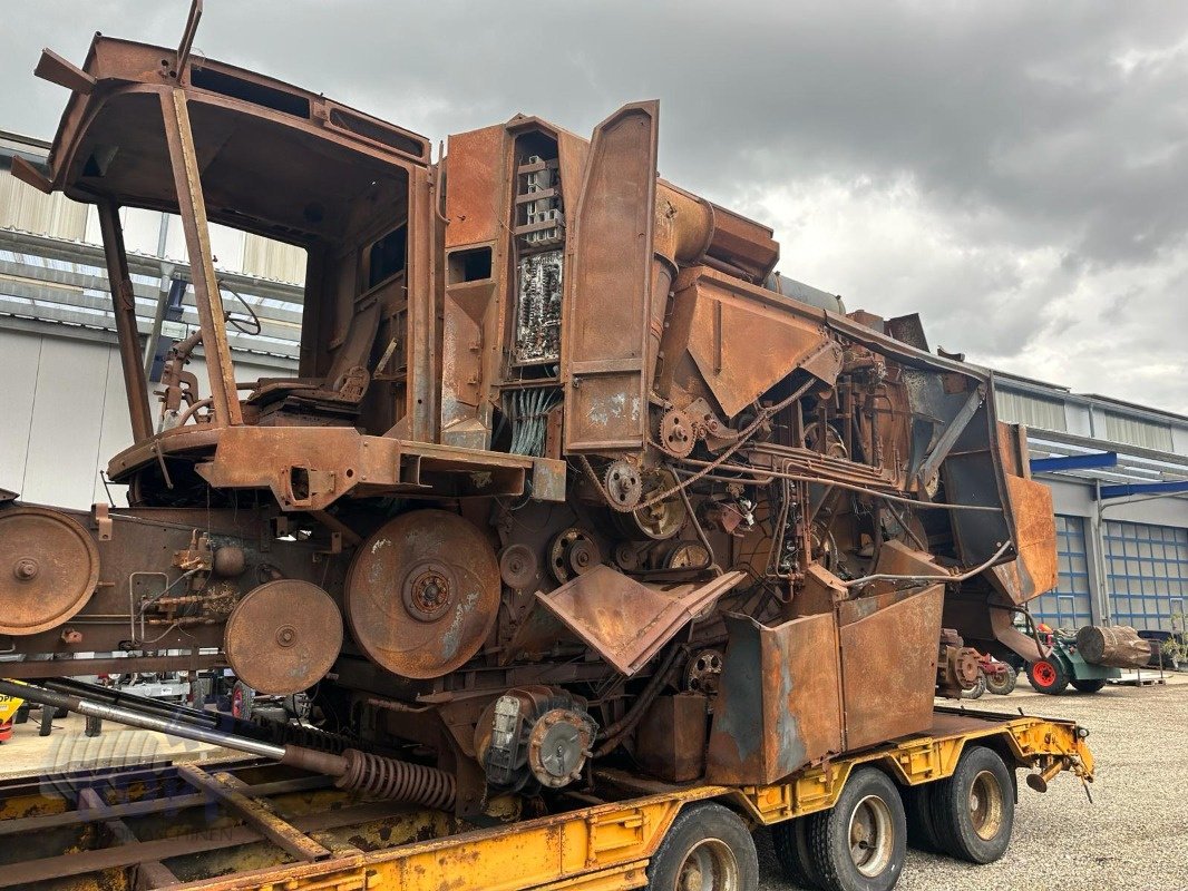 Mähdrescher typu CLAAS Lexion 420 Evo Brandschaden Schlachtfest, Gebrauchtmaschine v Schutterzell (Obrázek 1)