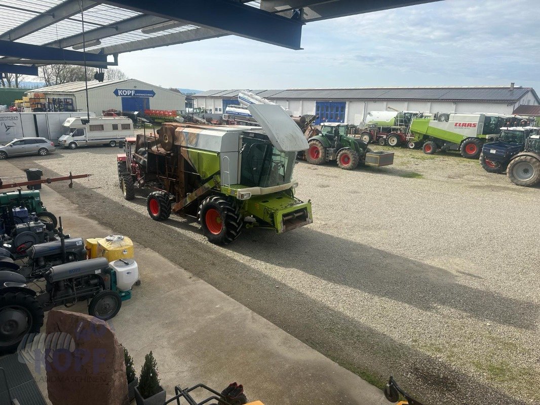 Mähdrescher van het type CLAAS Lexion 420 Mercedesmotor Brandschaden hinten, Gebrauchtmaschine in Schutterzell (Foto 21)