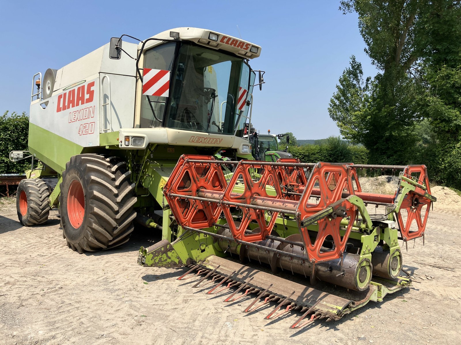 Mähdrescher tipa CLAAS LEXION 420, Gebrauchtmaschine u BLENDECQUES (Slika 6)