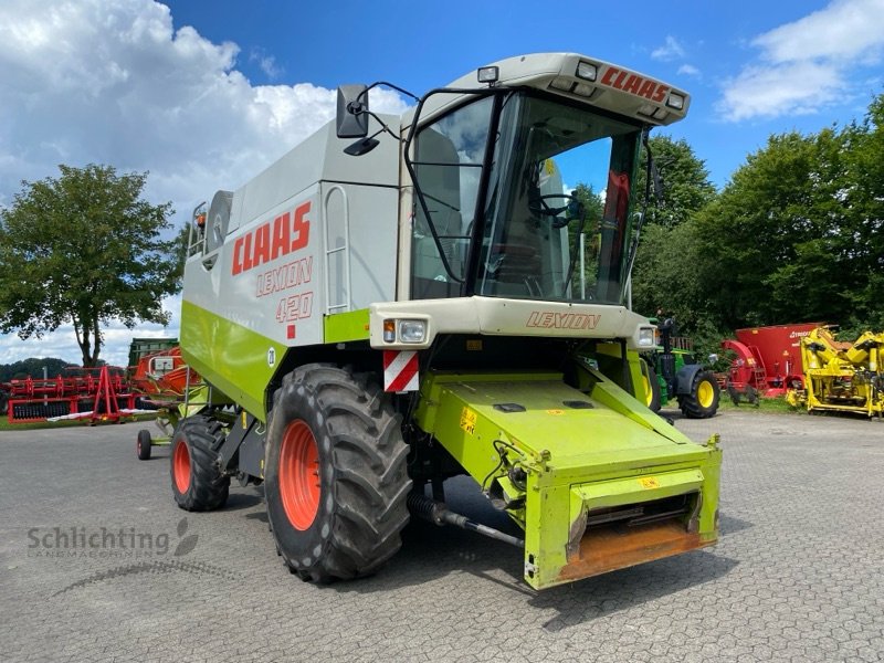 Mähdrescher des Typs CLAAS Lexion 420, Gebrauchtmaschine in Soltau (Bild 1)