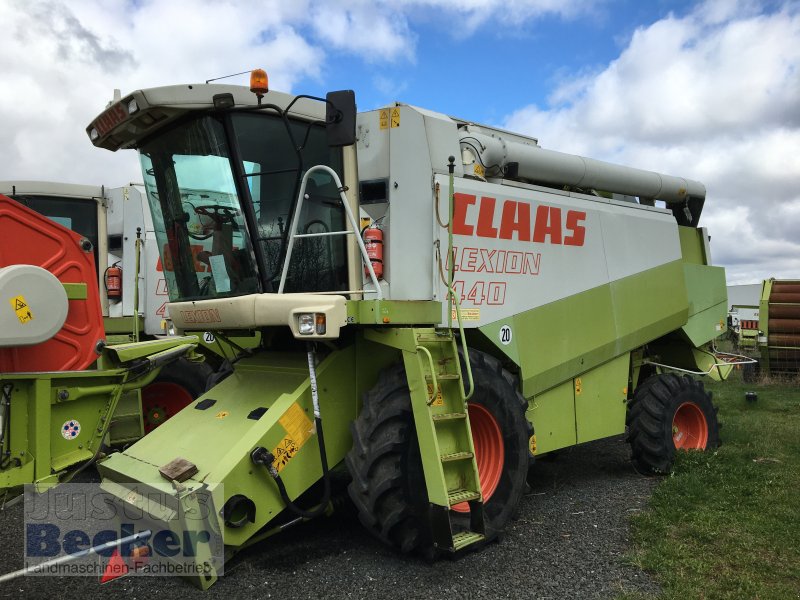 Mähdrescher des Typs CLAAS Lexion 440 CEBIS, Gebrauchtmaschine in Weimar-Niederwalgern (Bild 1)