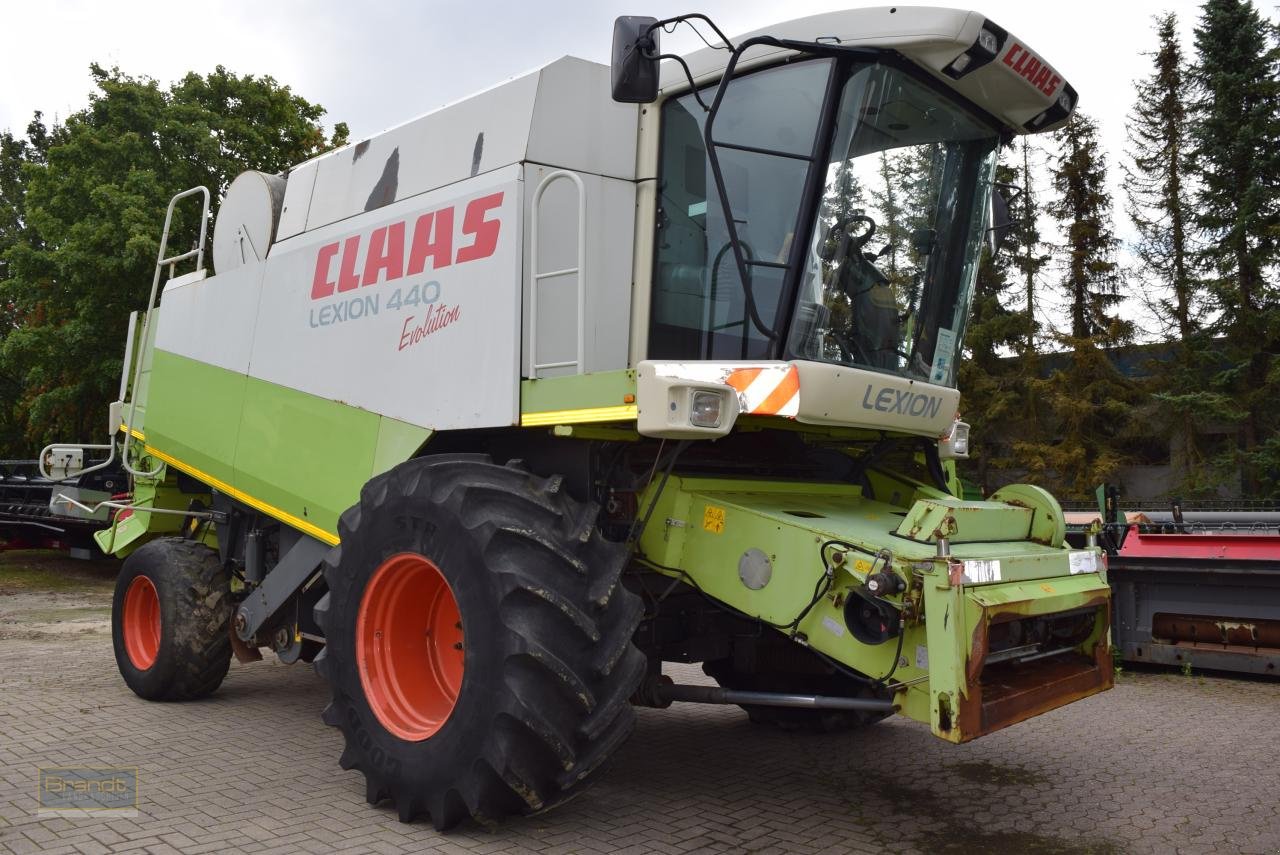 Mähdrescher des Typs CLAAS Lexion 440 Evolution, Gebrauchtmaschine in Oyten (Bild 1)