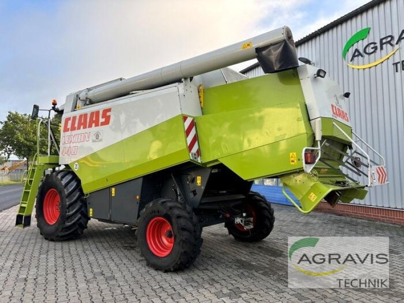 Mähdrescher van het type CLAAS LEXION 440, Gebrauchtmaschine in Meppen (Foto 4)