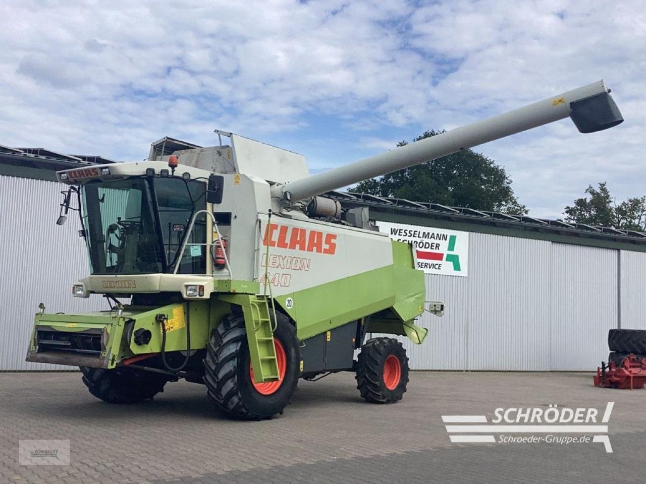 Mähdrescher tip CLAAS LEXION 440, Gebrauchtmaschine in Lastrup (Poză 1)