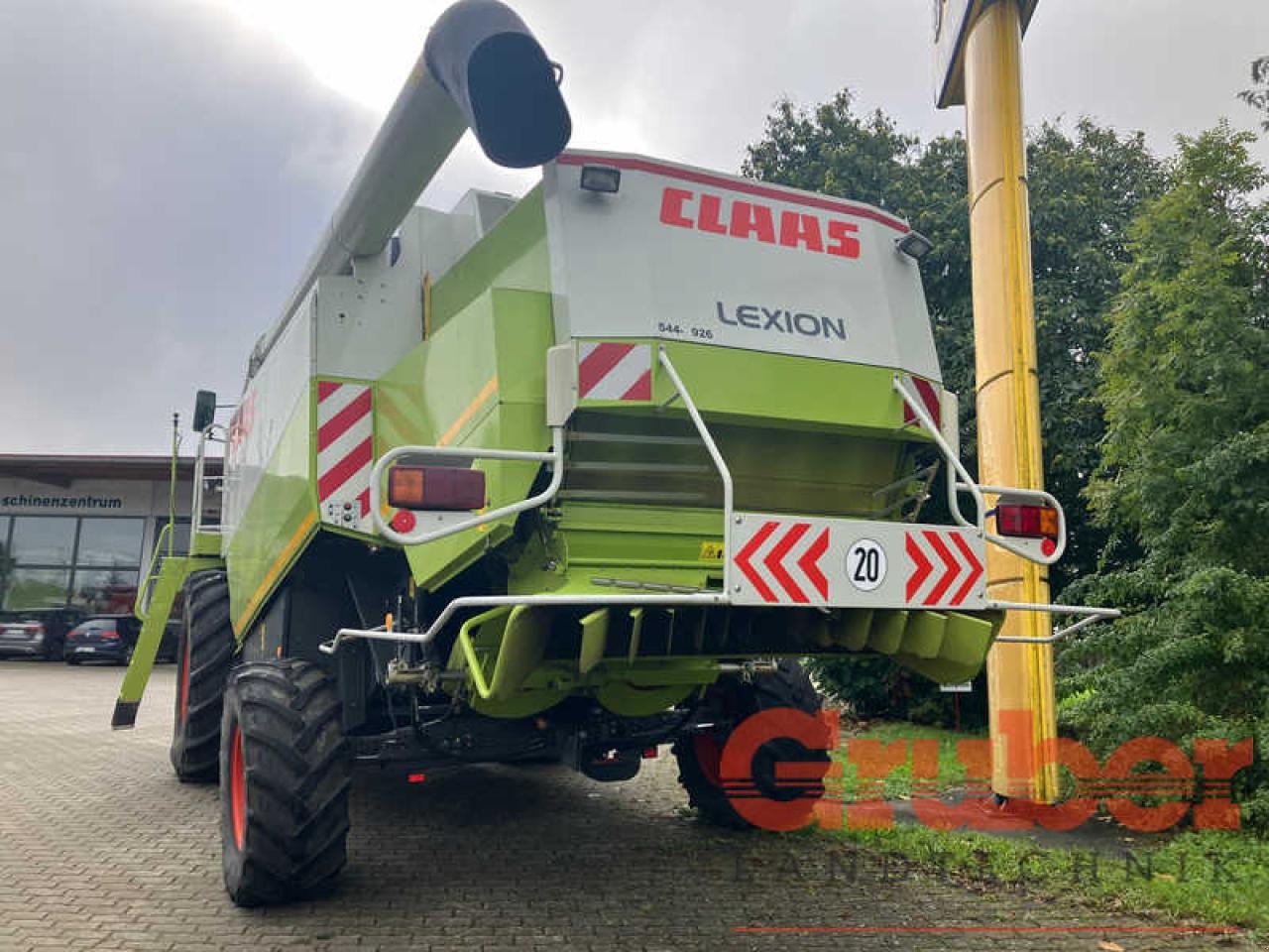 Mähdrescher des Typs CLAAS Lexion 450, Gebrauchtmaschine in Ampfing (Bild 3)