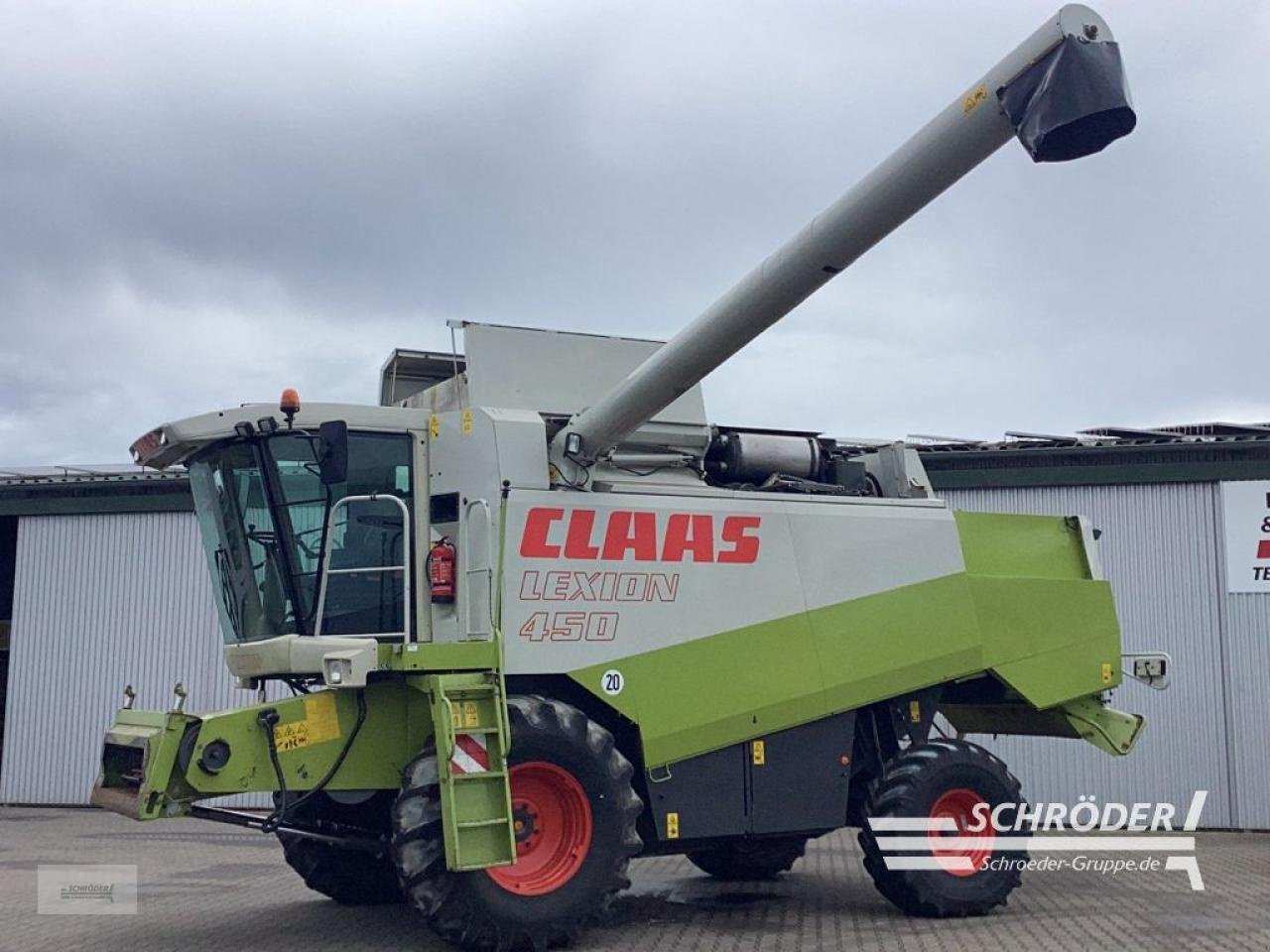 Mähdrescher del tipo CLAAS LEXION 450, Gebrauchtmaschine In Lastrup (Immagine 1)