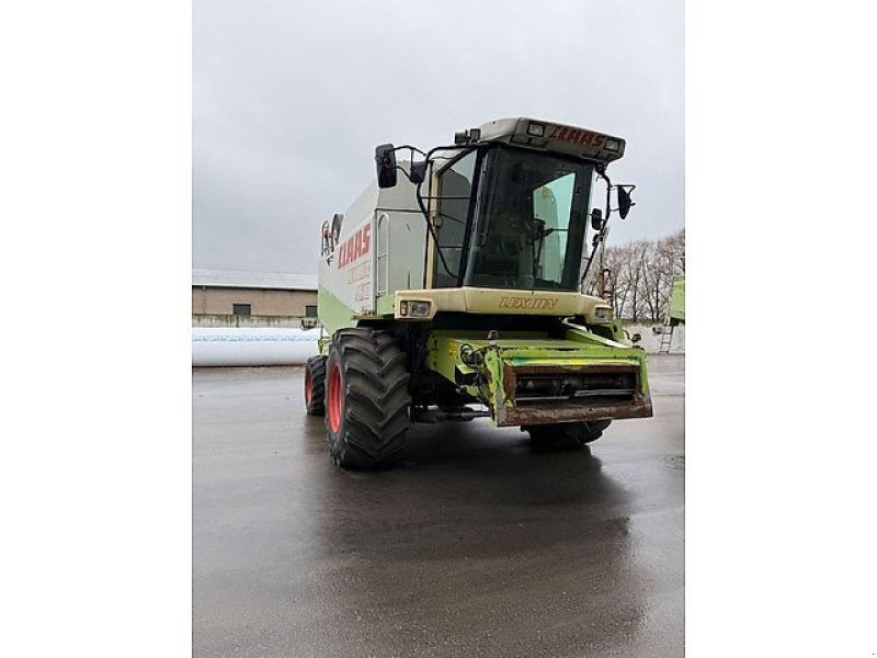 Mähdrescher du type CLAAS LEXION 460, Gebrauchtmaschine en Kaunas (Photo 7)