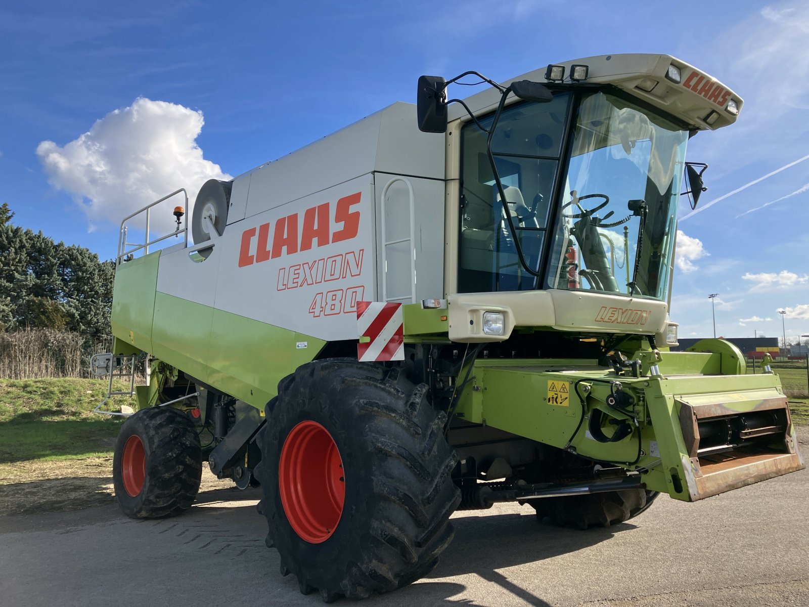 Mähdrescher del tipo CLAAS LEXION 480, Gebrauchtmaschine en VAROIS & CHAIGNOT (Imagen 4)