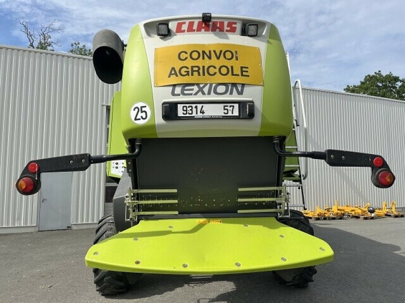 Mähdrescher del tipo CLAAS LEXION 520 670, Gebrauchtmaschine en Charnay-lès-macon (Imagen 6)