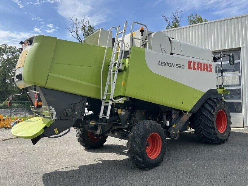 Mähdrescher typu CLAAS LEXION 520 670, Gebrauchtmaschine w Charnay-lès-macon (Zdjęcie 3)