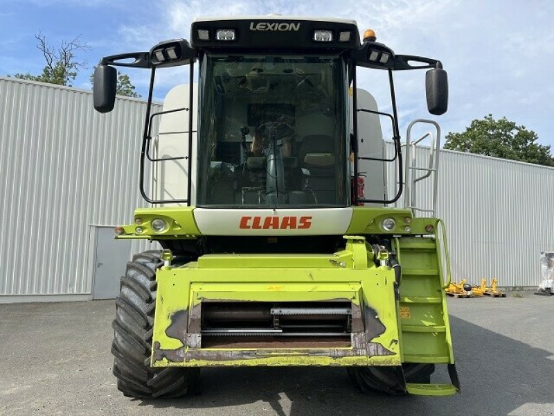 Mähdrescher del tipo CLAAS LEXION 520 670, Gebrauchtmaschine en Charnay-lès-macon (Imagen 5)