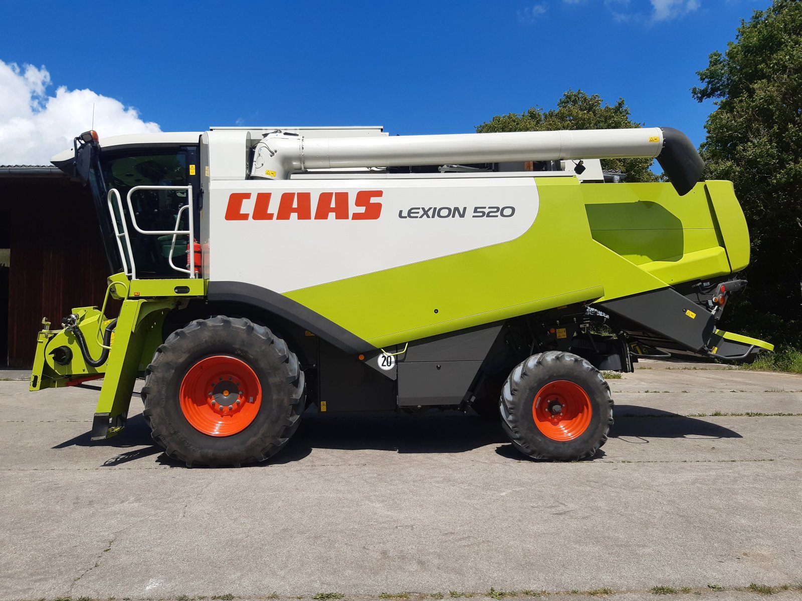 Mähdrescher του τύπου CLAAS Lexion 520, Gebrauchtmaschine σε Penzing (Φωτογραφία 1)