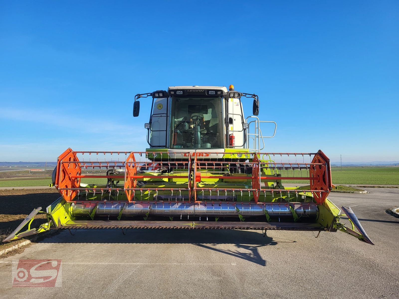 Mähdrescher des Typs CLAAS Lexion 520, Gebrauchtmaschine in Offenhausen (Bild 7)