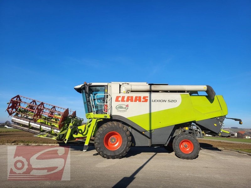 Mähdrescher des Typs CLAAS Lexion 520, Gebrauchtmaschine in Offenhausen