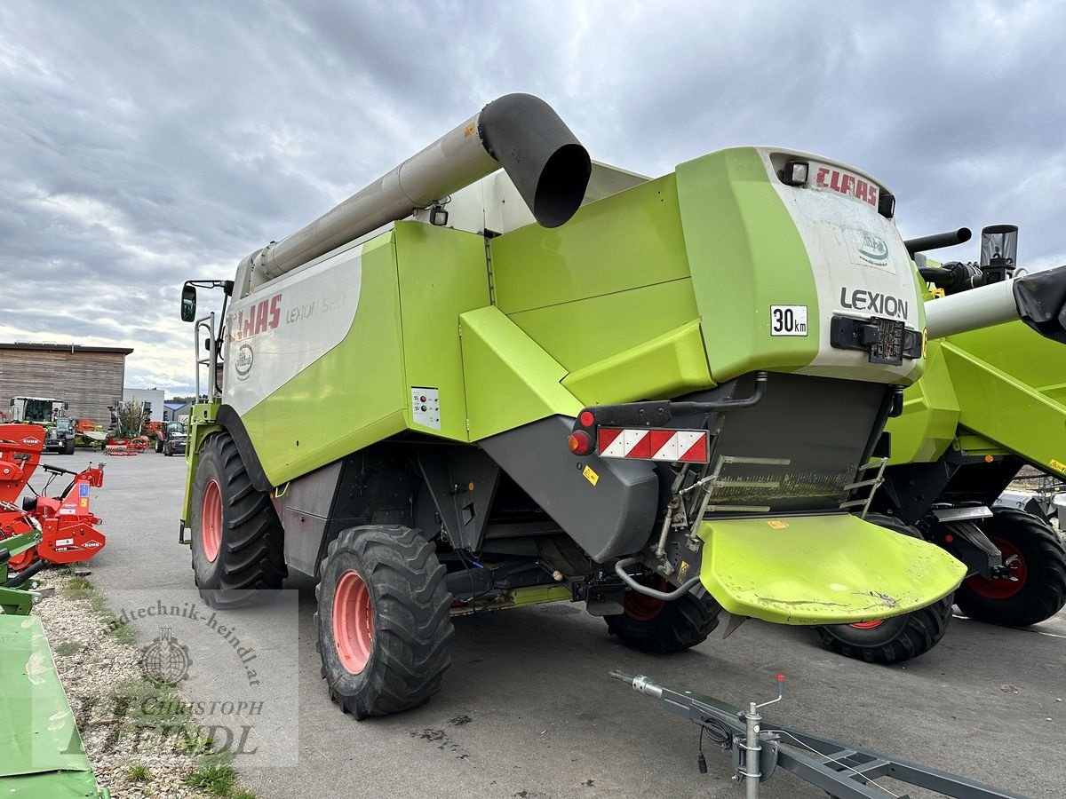 Mähdrescher des Typs CLAAS Lexion 520, Gebrauchtmaschine in Stephanshart (Bild 15)