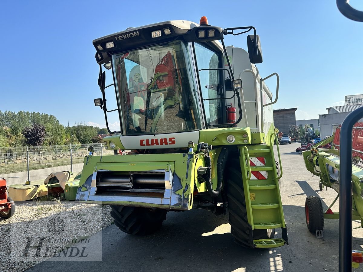 Mähdrescher des Typs CLAAS Lexion 520, Gebrauchtmaschine in Stephanshart (Bild 9)