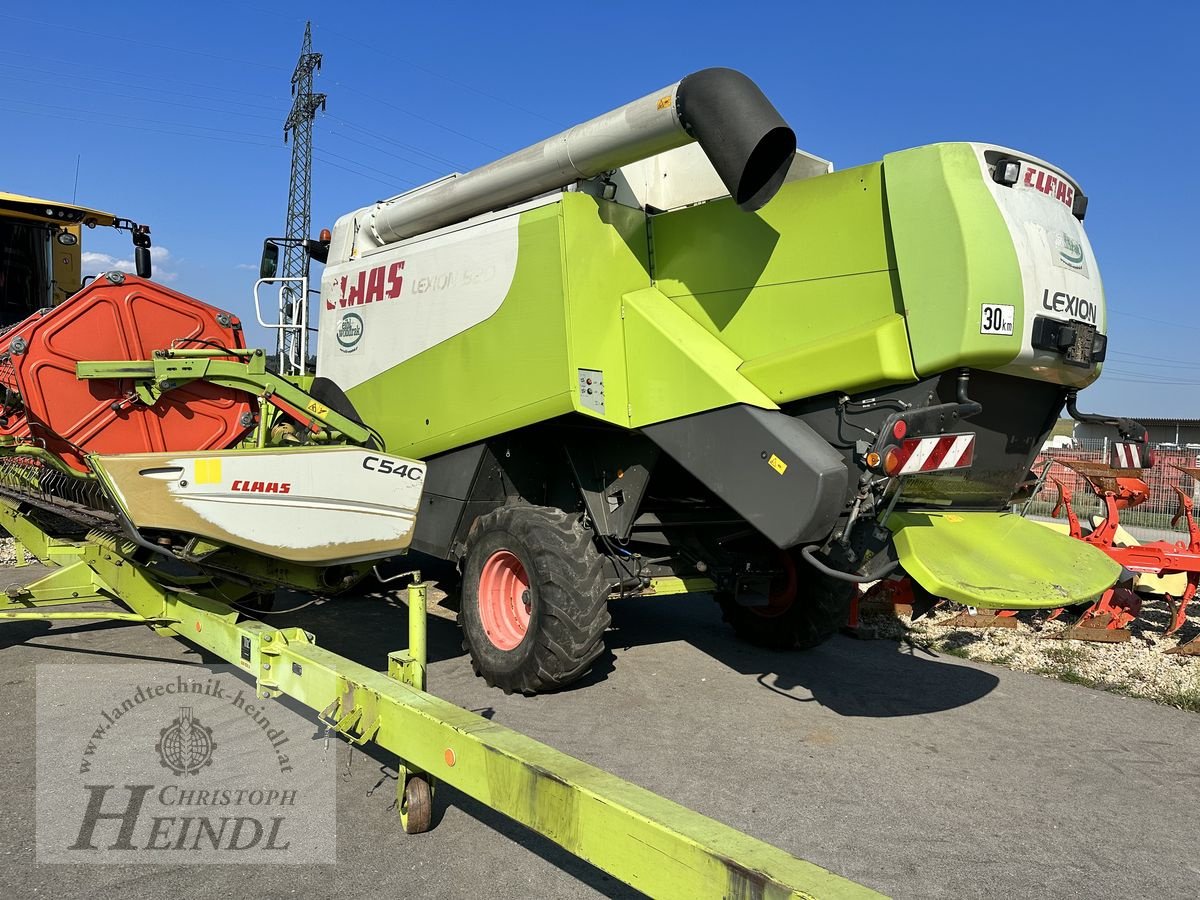 Mähdrescher van het type CLAAS Lexion 520, Gebrauchtmaschine in Stephanshart (Foto 3)