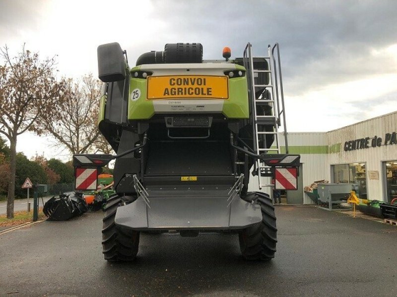 Mähdrescher Türe ait CLAAS LEXION 5300 LOCATION, Gebrauchtmaschine içinde Charnay-lès-macon (resim 6)