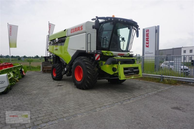 Mähdrescher des Typs CLAAS LEXION 5300, Gebrauchtmaschine in Töging am Inn (Bild 1)