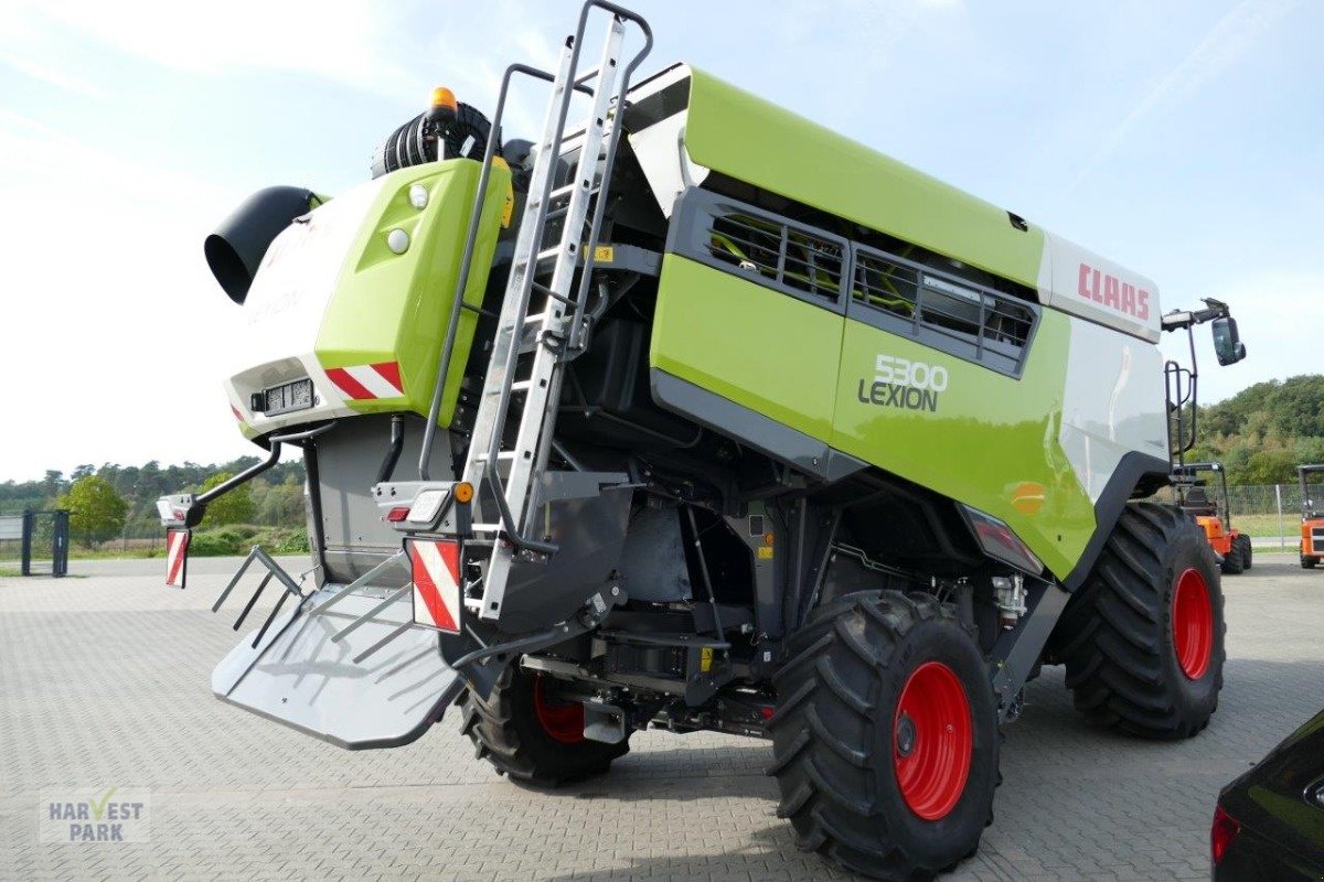 Mähdrescher des Typs CLAAS Lexion 5300, Gebrauchtmaschine in Emsbüren (Bild 5)