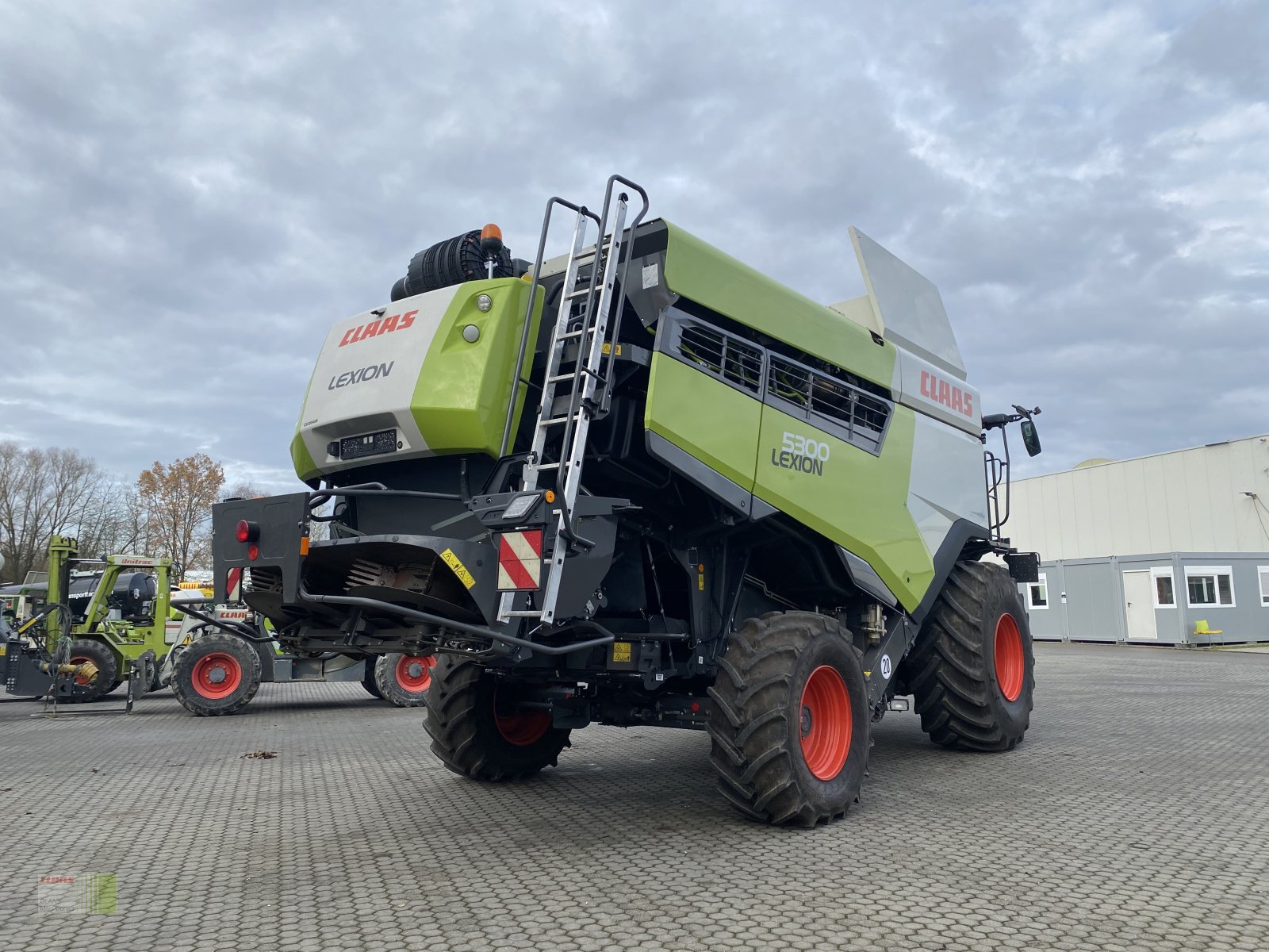 Mähdrescher tip CLAAS Lexion 5300, Gebrauchtmaschine in Vohburg (Poză 2)