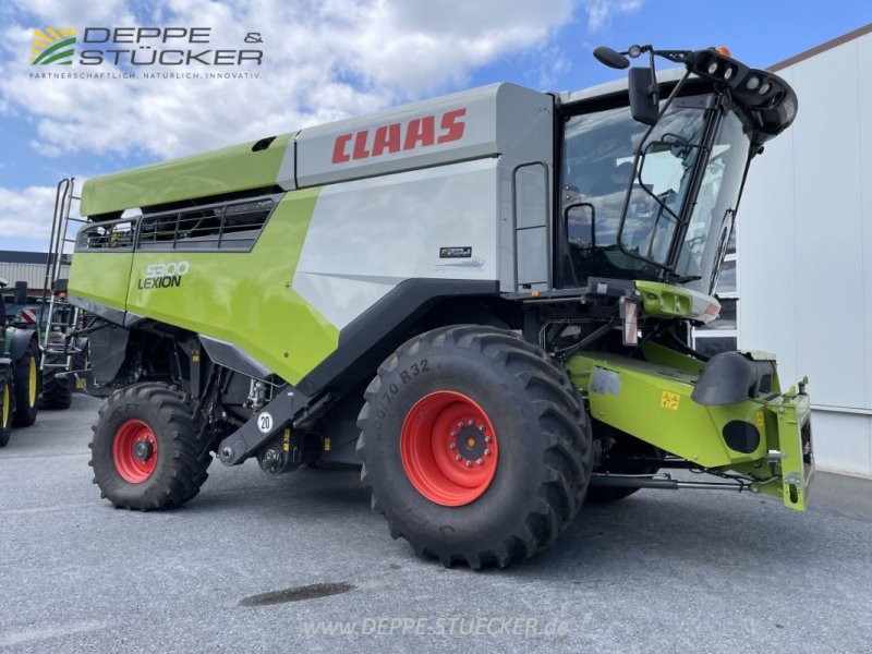 Mähdrescher des Typs CLAAS Lexion 5300, Gebrauchtmaschine in Rietberg (Bild 1)