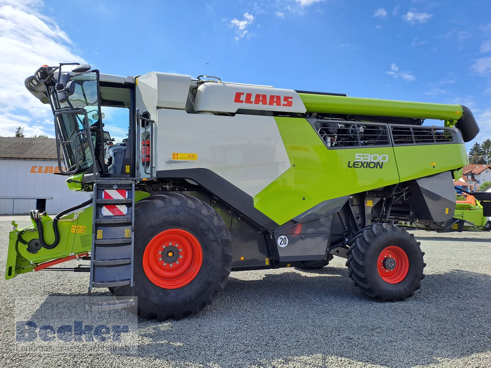 Mähdrescher του τύπου CLAAS Lexion 5300, Neumaschine σε Weimar-Niederwalgern (Φωτογραφία 2)