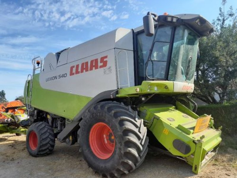 Mähdrescher typu CLAAS LEXION 540, Gebrauchtmaschine v Belleville sur Meuse (Obrázok 1)