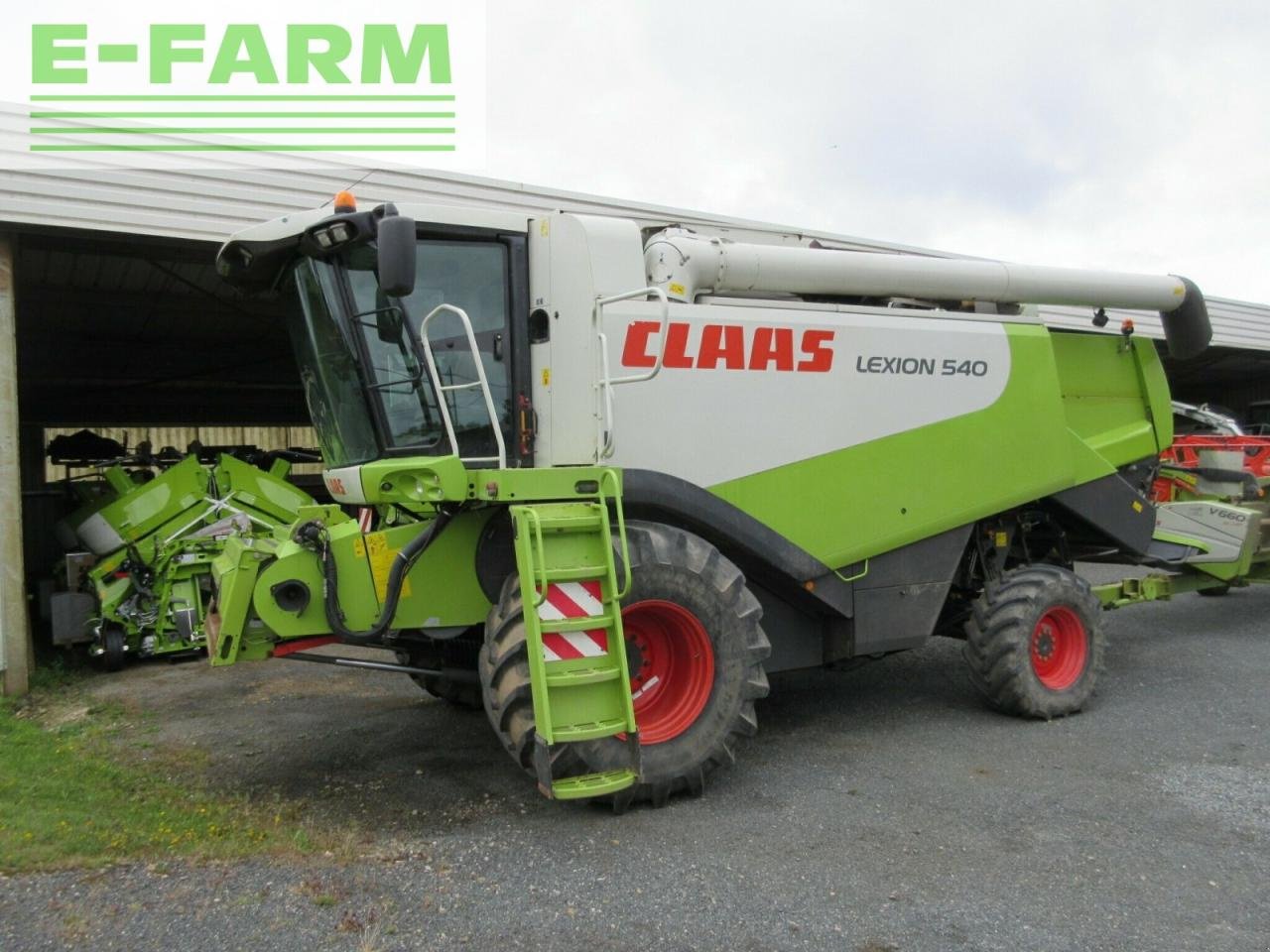 Mähdrescher typu CLAAS lexion 540, Gebrauchtmaschine v PLOUIGNEAU (Obrázok 1)