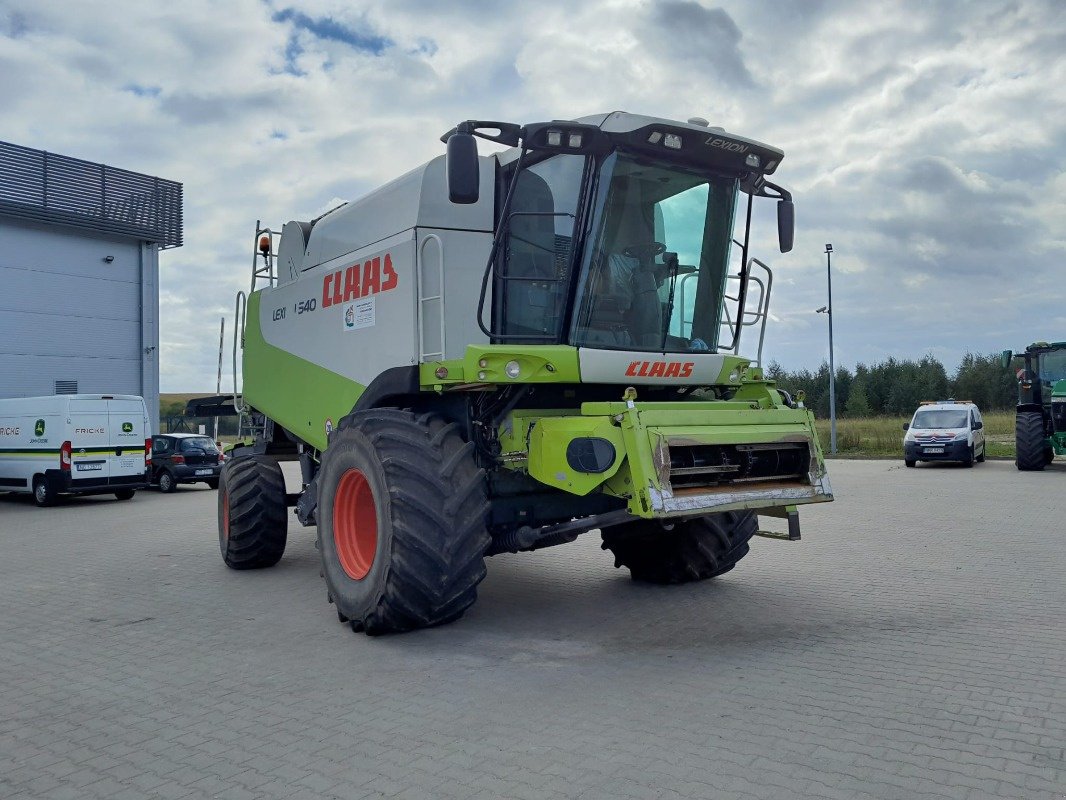 Mähdrescher du type CLAAS LEXION 540, Gebrauchtmaschine en Mrągowo (Photo 2)