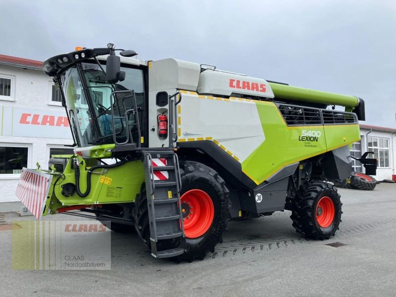 Mähdrescher des Typs CLAAS LEXION 5400 E5, Neumaschine in Altenstadt a.d. Waldnaab (Bild 3)